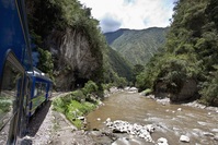 peru 3 wochen rundreise, zug, anden, aguas calientes, machu picchu